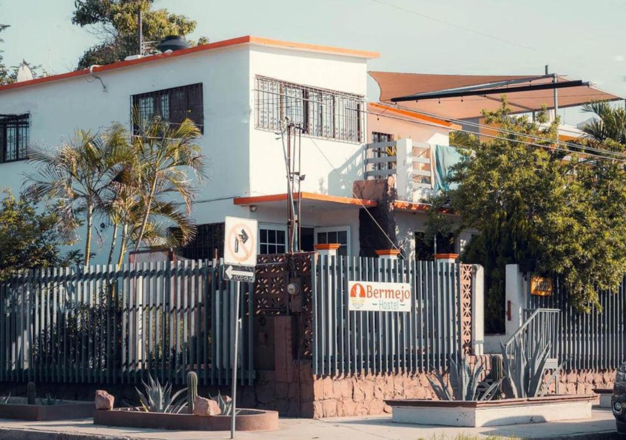 Bermejo Hostel La Paz Exterior photo